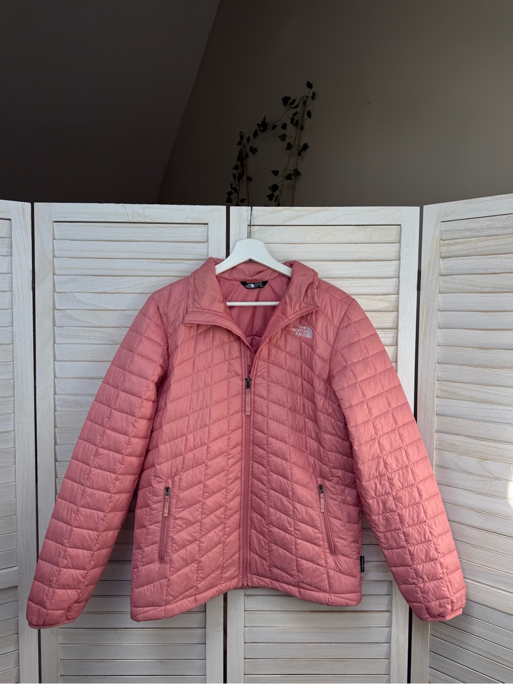 Title: The North Face 700 Women’s XL Black Goose Down Puffer Vest